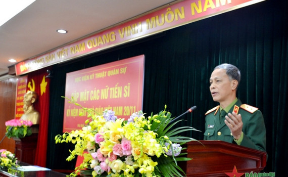 Học viện Kỹ thuật gặp mặt, ch&uacute;c mừng c&aacute;c nữ tiến sĩ nh&acirc;n ng&agrave;y 20-11