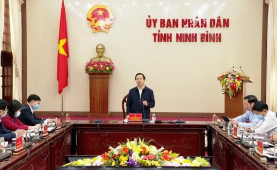 Ban Chỉ đạo phòng, chống dịch Covid-19 tỉnh Ninh Bình họp khẩn bàn giải pháp chống dịch