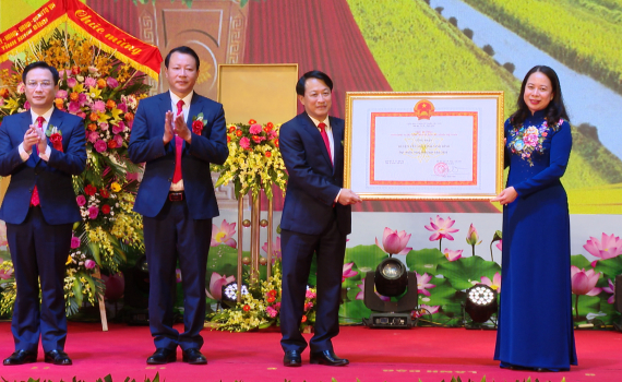 Lễ c&ocirc;ng bố huyện Y&ecirc;n M&ocirc; đạt chuẩn N&ocirc;ng th&ocirc;n mới năm 2020 v&agrave; đ&oacute;n nhận Hu&acirc;n chương Lao động hạng Ba