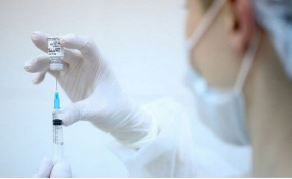 Bộ Y tế y&ecirc;u cầu t&igrave;m nguy&ecirc;n nh&acirc;n ti&ecirc;m nhầm vaccine cho trẻ ở H&agrave; Nội