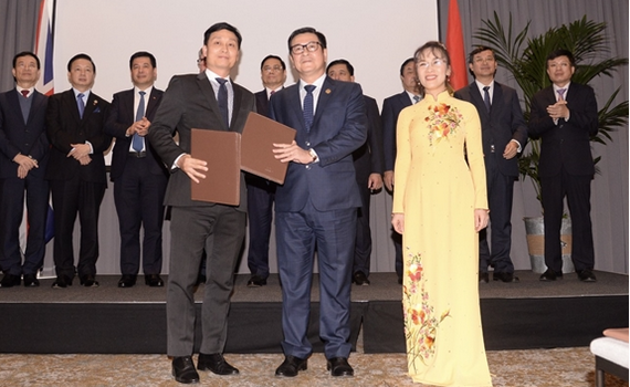 Quỹ Đầu tư Affinity v&agrave; Ng&acirc;n h&agrave;ng HDBank k&yacute; kết t&agrave;i trợ 300 triệu USD cho chương tr&igrave;nh ph&aacute;t triển bền vững, chống biến đổi kh&iacute; hậu