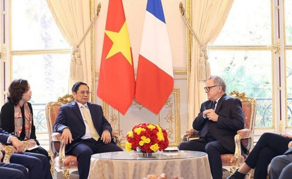 Thủ tướng Ch&iacute;nh phủ Phạm Minh Ch&iacute;nh hội kiến Chủ tịch Quốc hội Pháp