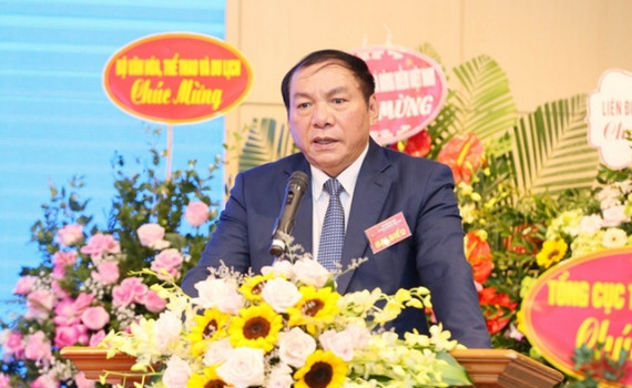 Đồng ch&iacute; Nguyễn Văn H&ugrave;ng được bầu l&agrave;m Chủ tịch Ủy ban Olympic Việt Nam