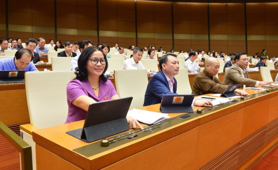 H&ocirc;m nay (10-11), Quốc hội biểu quyết th&ocirc;ng qua Nghị quyết về Kế hoạch ph&aacute;t triển kinh tế - x&atilde; hội năm 2023