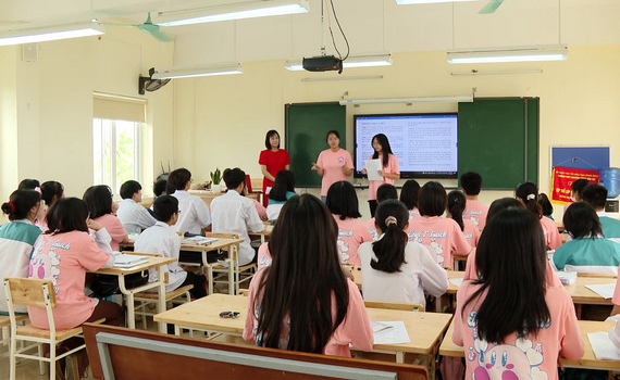 Dạy v&agrave; học tiếng Anh đ&aacute;p ứng chương tr&igrave;nh gi&aacute;o dục phổ th&ocirc;ng mới
