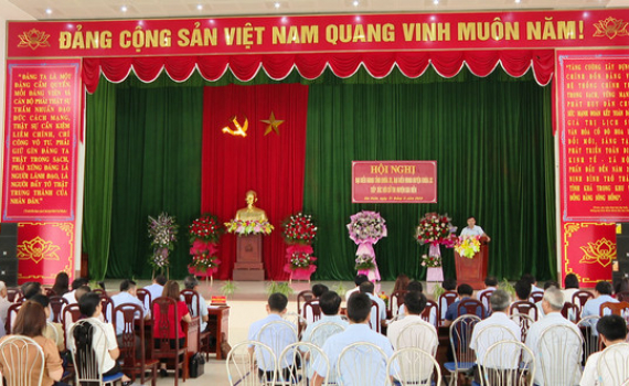 Đại biểu HĐND tỉnh tiếp x&uacute;c với cử tri huyện Gia Viễn v&agrave; th&agrave;nh phố Tam Điệp