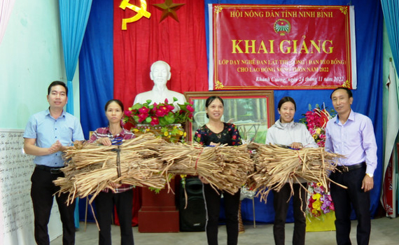 Khai giảng Lớp dạy nghề cho lao động n&ocirc;ng th&ocirc;n tại x&atilde; Kh&aacute;nh Cường