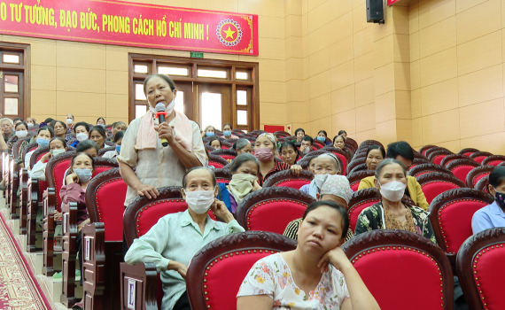 Đối thoại ch&iacute;nh s&aacute;ch với hộ ngh&egrave;o, hộ cận ngh&egrave;o huyện Gia Viễn năm 2022