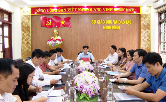 Tiếp tục thực hiện ch&iacute;nh s&aacute;ch cấp ấn phẩm b&aacute;o ch&iacute; cho đồng b&agrave;o d&acirc;n tộc miền n&uacute;i