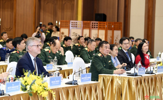 N&acirc;ng cao năng lực v&agrave; vai tr&ograve; của phụ nữ trong hoạt động g&igrave;n giữ h&ograve;a b&igrave;nh Li&ecirc;n hợp quốc
