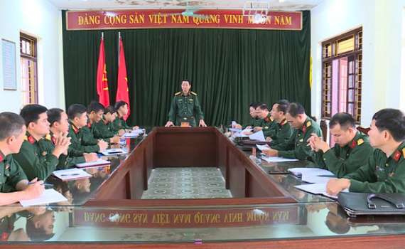 Kiểm tra c&ocirc;ng t&aacute;c qu&acirc;n sự, quốc ph&ograve;ng tại Ban CHQS huyện Y&ecirc;n Kh&aacute;nh