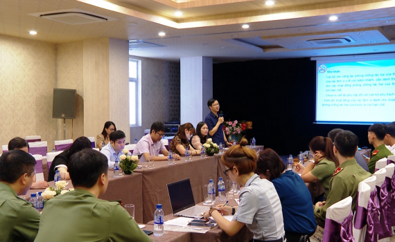 Hội thảo ph&ograve;ng chống t&aacute;c hại thuốc l&aacute;