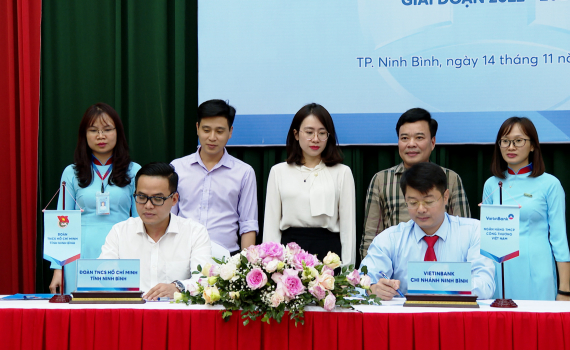 K&yacute; kết hợp t&aacute;c giữa Tỉnh đo&agrave;n v&agrave; Vietinbank Ninh B&igrave;nh