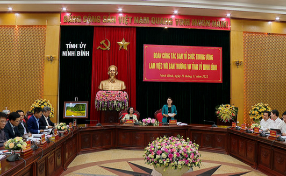 Đo&agrave;n c&ocirc;ng t&aacute;c của Ban Tổ chức Trung ương l&agrave;m việc với Ban Thường vụ Tỉnh uỷ