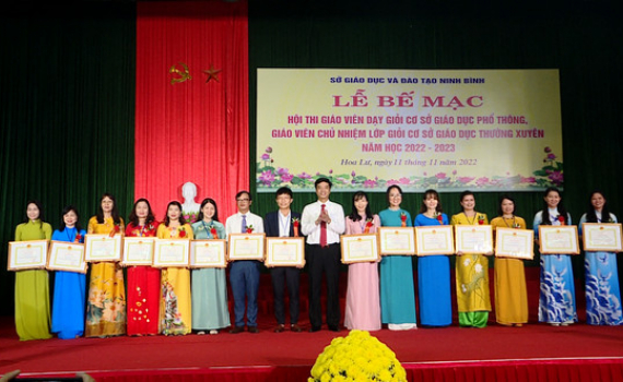 345 gi&aacute;o vi&ecirc;n được c&ocirc;ng nhận gi&aacute;o vi&ecirc;n dạy giỏi v&agrave; chủ nhiệm lớp giỏi cấp tỉnh