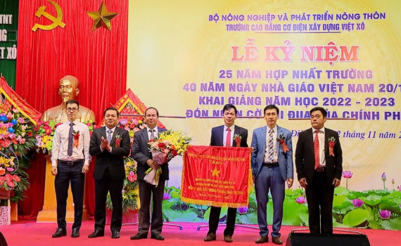 Trường Cao đẳng Cơ điện x&acirc;y dựng Việt X&ocirc; kỷ niệm 25 năm ng&agrave;y hợp nhất 