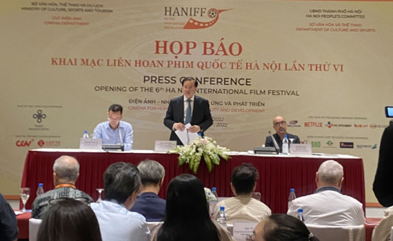 800 đại biểu trong nước v&agrave; quốc tế tham dự Li&ecirc;n hoan Phim quốc tế H&agrave; Nội lần thứ VI