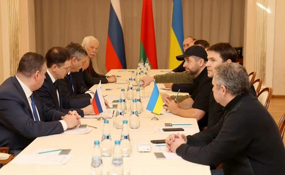 Ukraine n&ecirc;u điều kiện nối lại đ&agrave;m ph&aacute;n với Nga