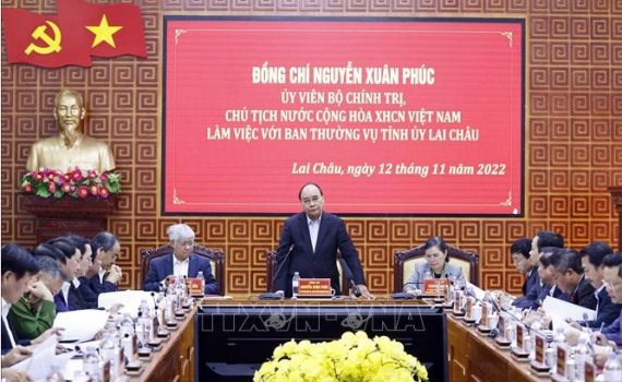 Chủ tịch nước Nguyễn Xu&acirc;n Ph&uacute;c: Giảm ngh&egrave;o bền vững vẫn l&agrave; nhiệm vụ trọng t&acirc;m của Lai Ch&acirc;u