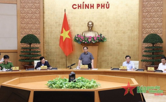 Thủ tướng Phạm Minh Ch&iacute;nh: Tham vấn c&aacute;c chuy&ecirc;n gia, nh&agrave; khoa học, &yacute; kiến của c&aacute;c đối tượng chịu t&aacute;c động trong x&acirc;y dựng ph&aacute;p luật