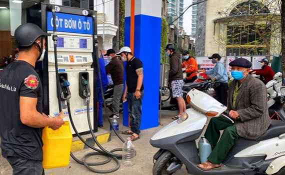 Người d&acirc;n tuyệt đối kh&ocirc;ng n&ecirc;n t&iacute;ch trữ xăng dầu