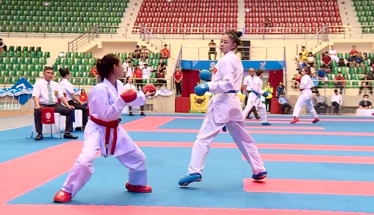 Ngày thi đấu thứ nhất môn karate Đại hội Thể thao toàn quốc - Đài ...