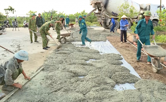 Lực lượng vũ trang huyện Kim Sơn chung sức x&acirc;y dựng n&ocirc;ng th&ocirc;n mới