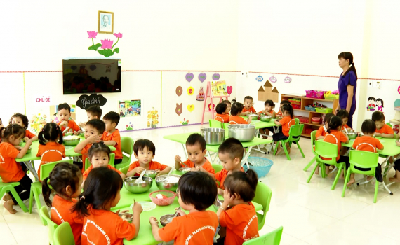 X&atilde; Kh&aacute;nh Cường học v&agrave; l&agrave;m theo lời B&aacute;c quan t&acirc;m đến c&ocirc;ng t&aacute;c gi&aacute;o dục trẻ em 