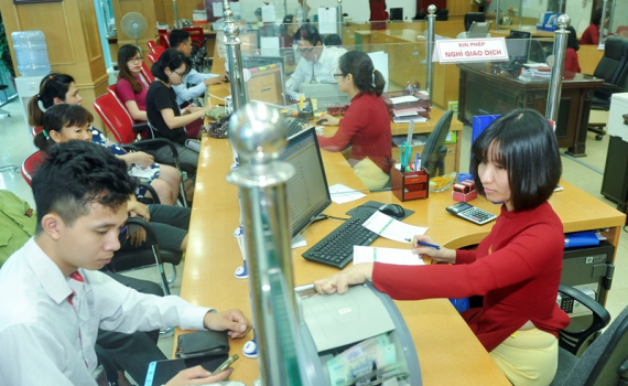 Thủ tướng chỉ đạo điều h&agrave;nh tăng trưởng t&iacute;n dụng những th&aacute;ng cuối năm 2023