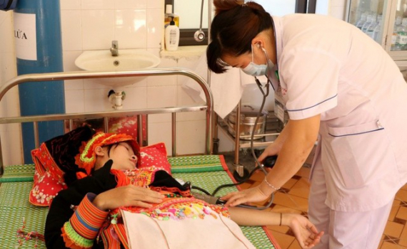 Tạo thuận lợi cho người bệnh trong chuyển tuyến, th&ocirc;ng tuyến KCB