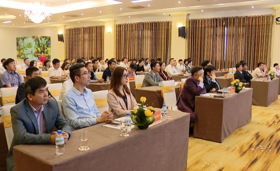 Hội nghị thu h&uacute;t đầu tư lĩnh vực c&ocirc;ng nghiệp