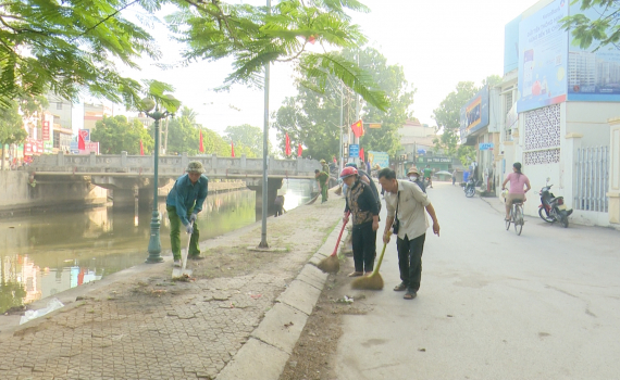 Kim Sơn đẩy mạnh c&ocirc;ng t&aacute;c vệ sinh m&ocirc;i trường chuẩn bị cho Lễ đ&oacute;n Bằng c&ocirc;ng nhận huyện đạt chuẩn n&ocirc;ng th&ocirc;n mới