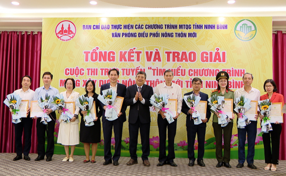 Trao giải Cuộc thi trực tuyến "T&igrave;m hiểu về Chương tr&igrave;nh mục ti&ecirc;u quốc gia x&acirc;y dựng n&ocirc;ng th&ocirc;n mới tỉnh Ninh B&igrave;nh năm 2023"