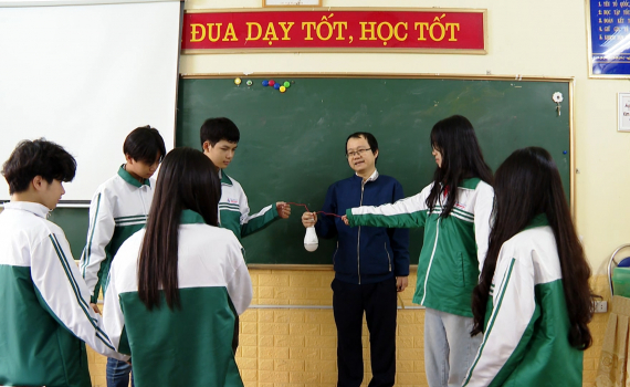 Người thầy của những học sinh giỏi m&ocirc;n Vật l&yacute; 