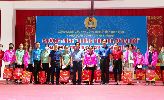 Chương tr&igrave;nh &ldquo;Những m&oacute;n qu&agrave; từ Đại hội" ch&agrave;o mừng Đại hội XIII C&ocirc;ng đo&agrave;n Việt Nam
