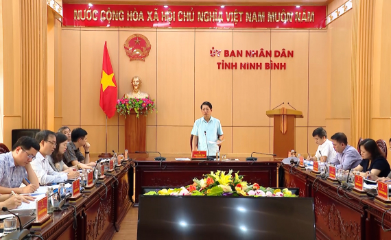 Hội nghị b&agrave;n giải ph&aacute;p n&acirc;ng cao chất lượng nước sinh hoạt n&ocirc;ng th&ocirc;n
