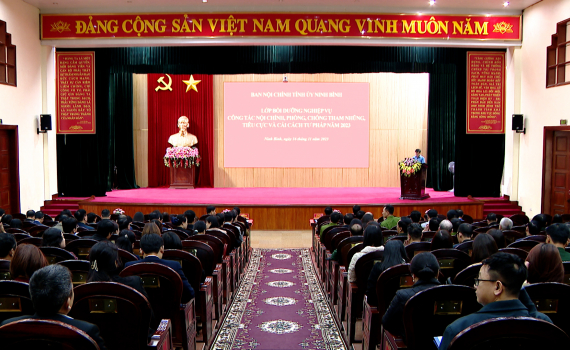Ban Nội ch&iacute;nh Tỉnh ủy bồi dưỡng nghiệp vụ c&ocirc;ng t&aacute;c nội ch&iacute;nh, ph&ograve;ng chống tham những, ti&ecirc;u cực