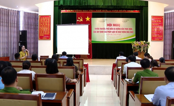 Tập huấn ph&aacute;p luật về h&oacute;a chất trong ng&agrave;nh C&ocirc;ng nghiệp