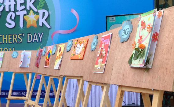 Chương tr&igrave;nh giao lưu "My Teacher My Star'  tại Trường tiểu học Đinh Ti&ecirc;n Ho&agrave;ng