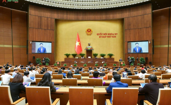 Đề xuất tăng thuế ti&ecirc;u thụ đặc biệt với rượu, bia, thuốc l&aacute;