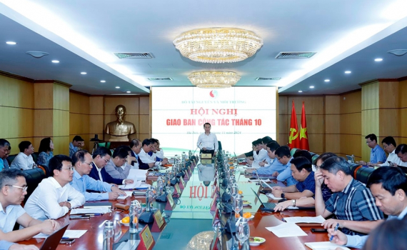 Bộ T&agrave;i nguy&ecirc;n v&agrave; M&ocirc;i trường đ&atilde; phổ biến Luật Đất đai đến 41/63 địa phương