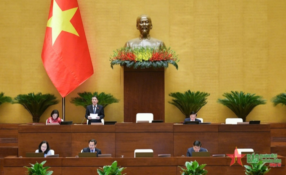 Sửa Luật Đầu tư c&ocirc;ng: C&acirc;n nhắc việc chuyển quyết định chủ trương đầu tư từ HĐND sang UBND c&ugrave;ng cấp