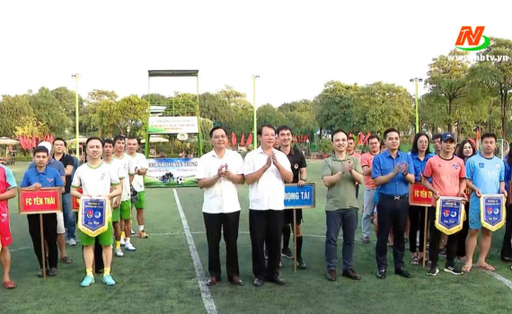 Khai mạc Giải b&oacute;ng đ&aacute; thanh ni&ecirc;n huyện Y&ecirc;n M&ocirc; năm 2024