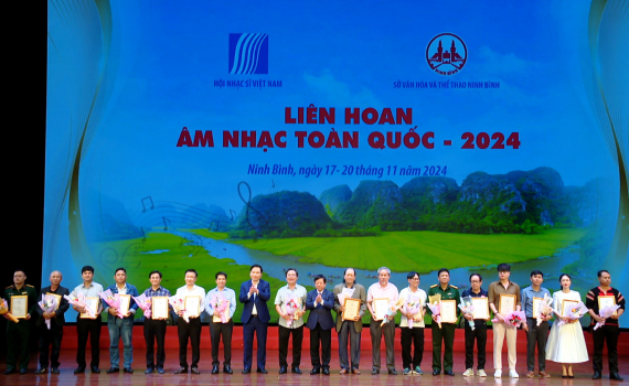 Bế mạc Li&ecirc;n hoan &Acirc;m nhạc to&agrave;n quốc 2024