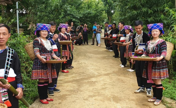 Ph&aacute;t triển du lịch cộng đồng tại Việt Nam