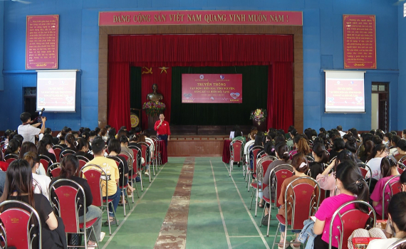 Truyền th&ocirc;ng vận động hiến m&aacute;u t&igrave;nh nguyện; đăng k&yacute; v&agrave; hiến m&ocirc;, tạng