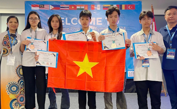 Học sinh Ninh Bình đạt 5 huy chương tại Olympic Vật lý trẻ thế giới