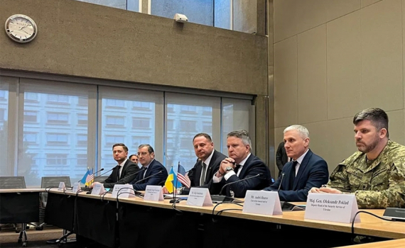 Mỹ, Ukraine h&agrave;i l&ograve;ng với cuộc đ&agrave;m ph&aacute;n về kế hoạch h&ograve;a b&igrave;nh 28 điểm