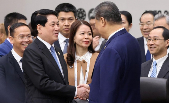 Chủ tịch nước Lương Cường gặp Tổng B&iacute; thư, Chủ tịch nước Trung Quốc Tập Cận B&igrave;nh