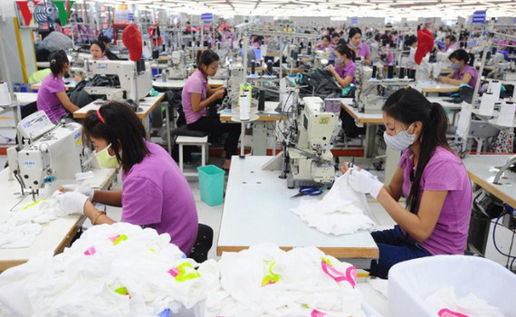 Dệt may Việt Nam tiếp tục phải đối mặt với nhiều kh&oacute; khăn năm 2020